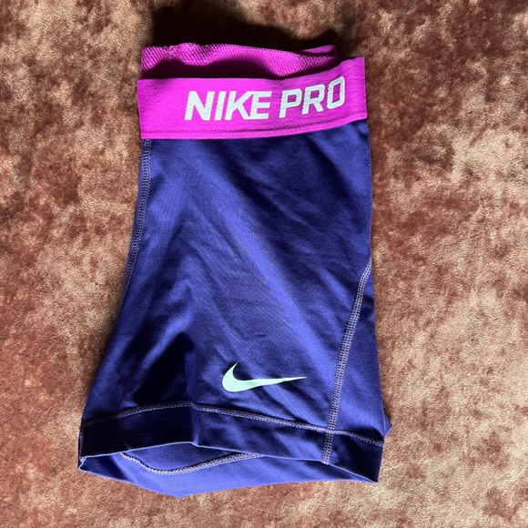 Nike Pro Spandex - Picture 2 of 4